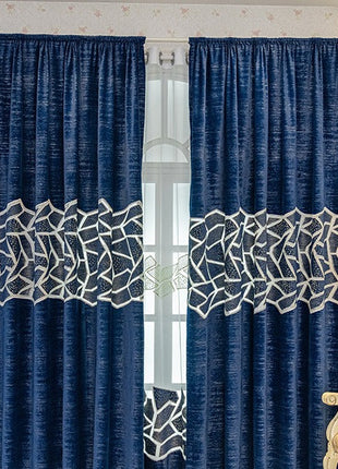 Double curtains geometric pattern