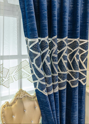 Double curtains geometric pattern