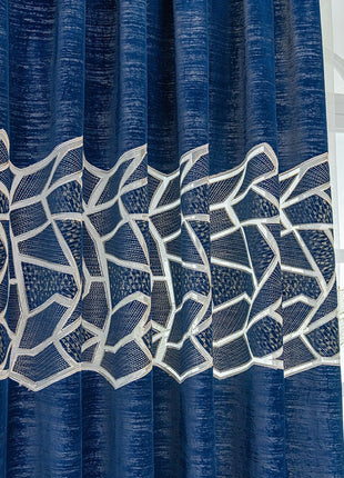 Double curtains geometric pattern