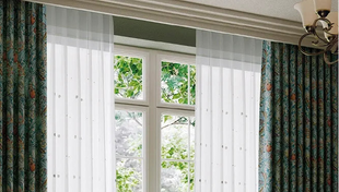 Jacquard curtain red flowers and birds classic style