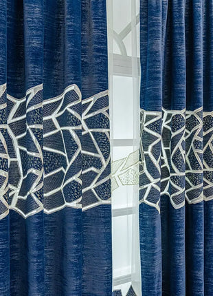 Double curtains geometric pattern