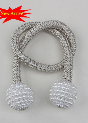 Attache Rideau Aimanté utilisé pour les rideaux décoratifs.